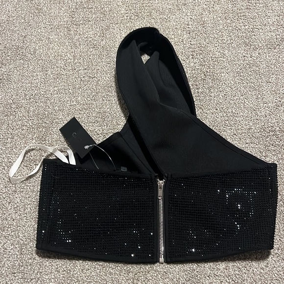 NWT h:ours Kiki Cross Front Top in Black - Picture 8 of 10